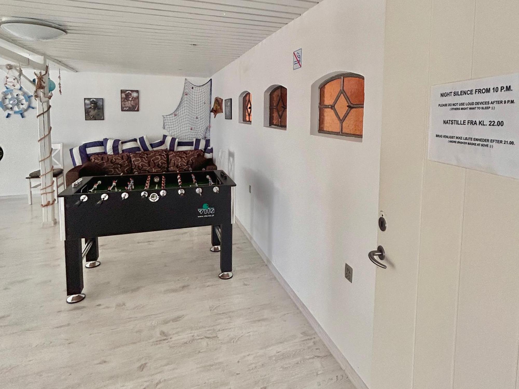 Apartamenty Molle Åkirkeby Buitenkant foto