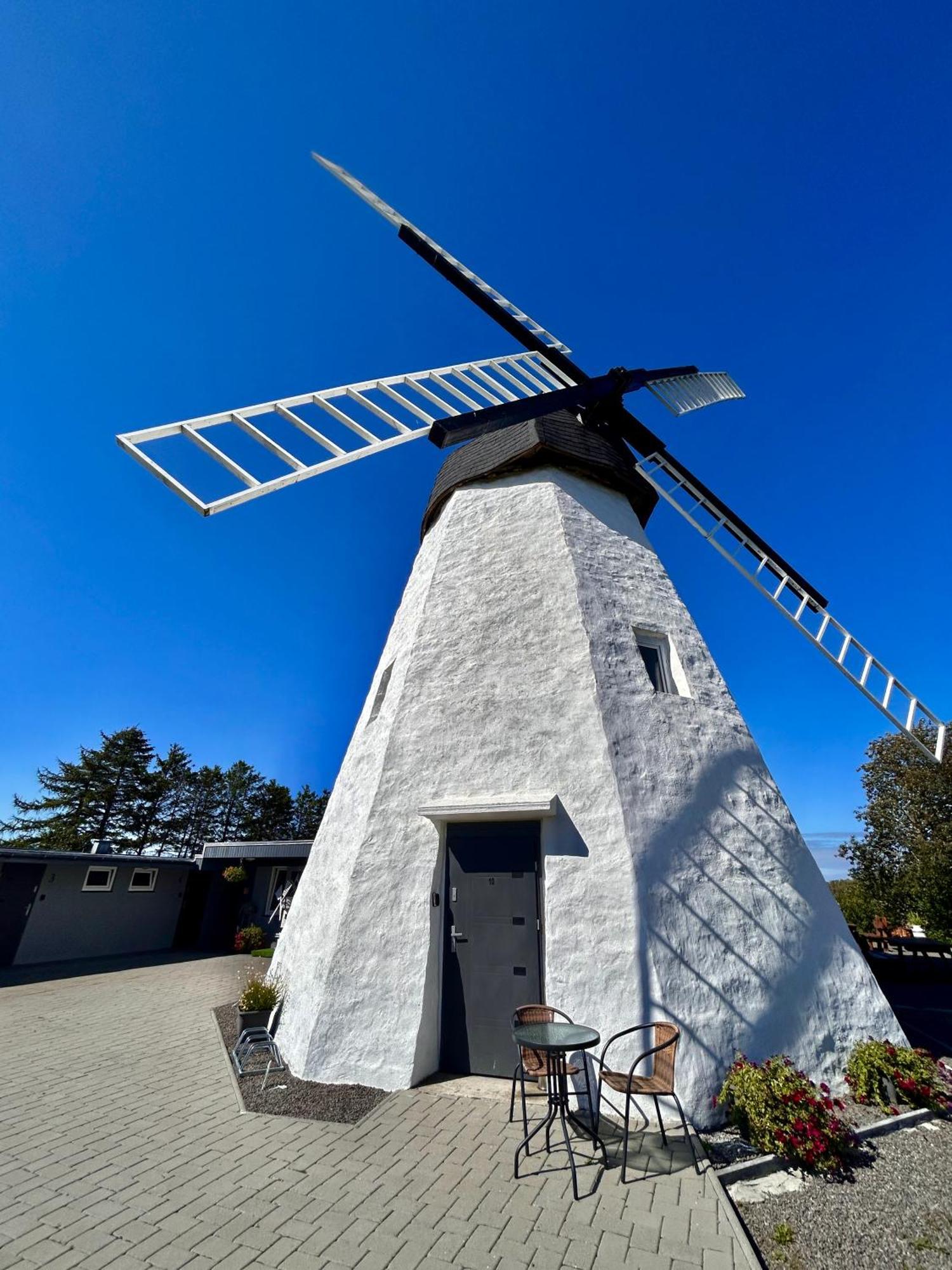 Apartamenty Molle Åkirkeby Buitenkant foto