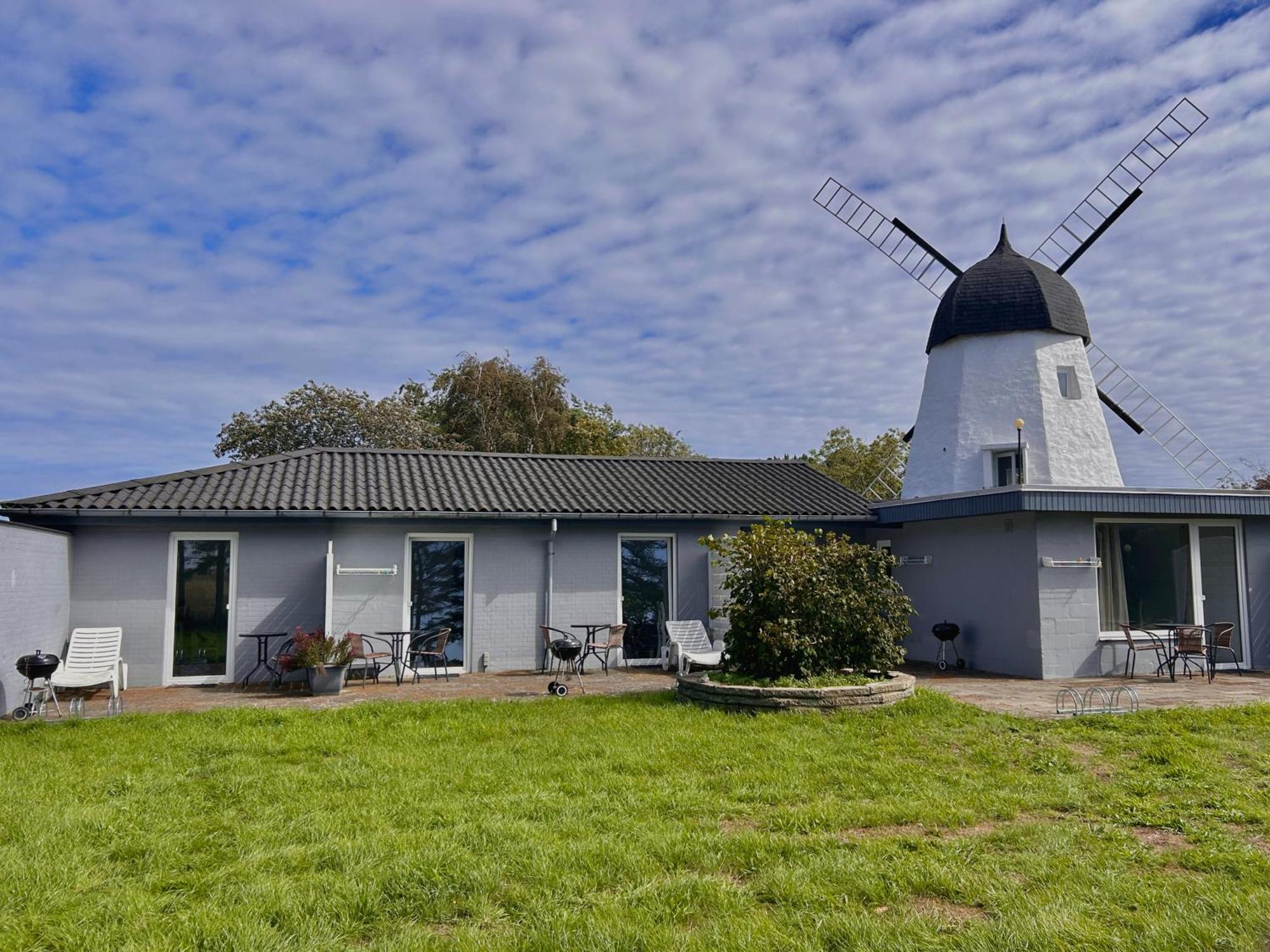 Apartamenty Molle Åkirkeby Buitenkant foto
