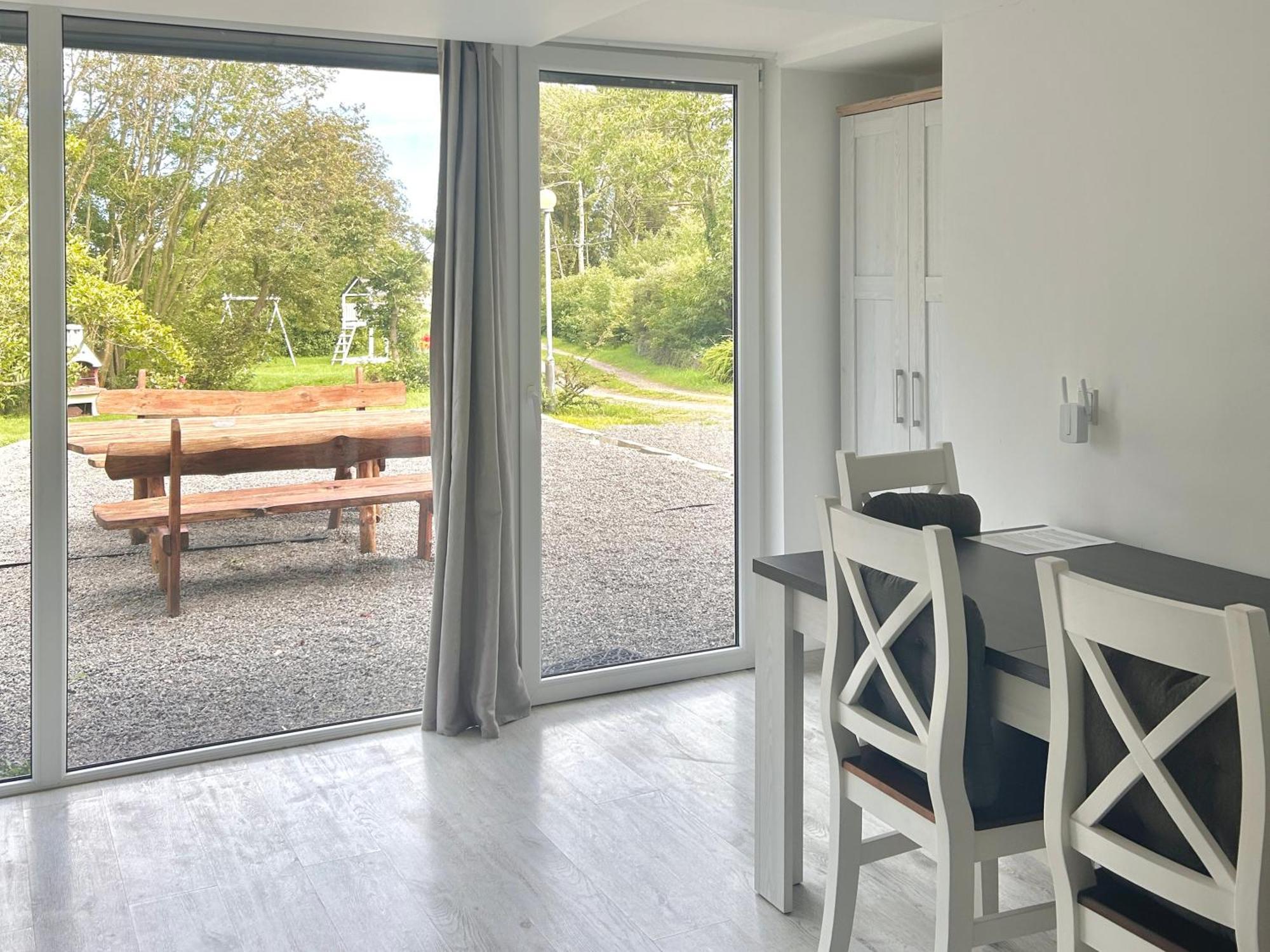 Apartamenty Molle Åkirkeby Buitenkant foto